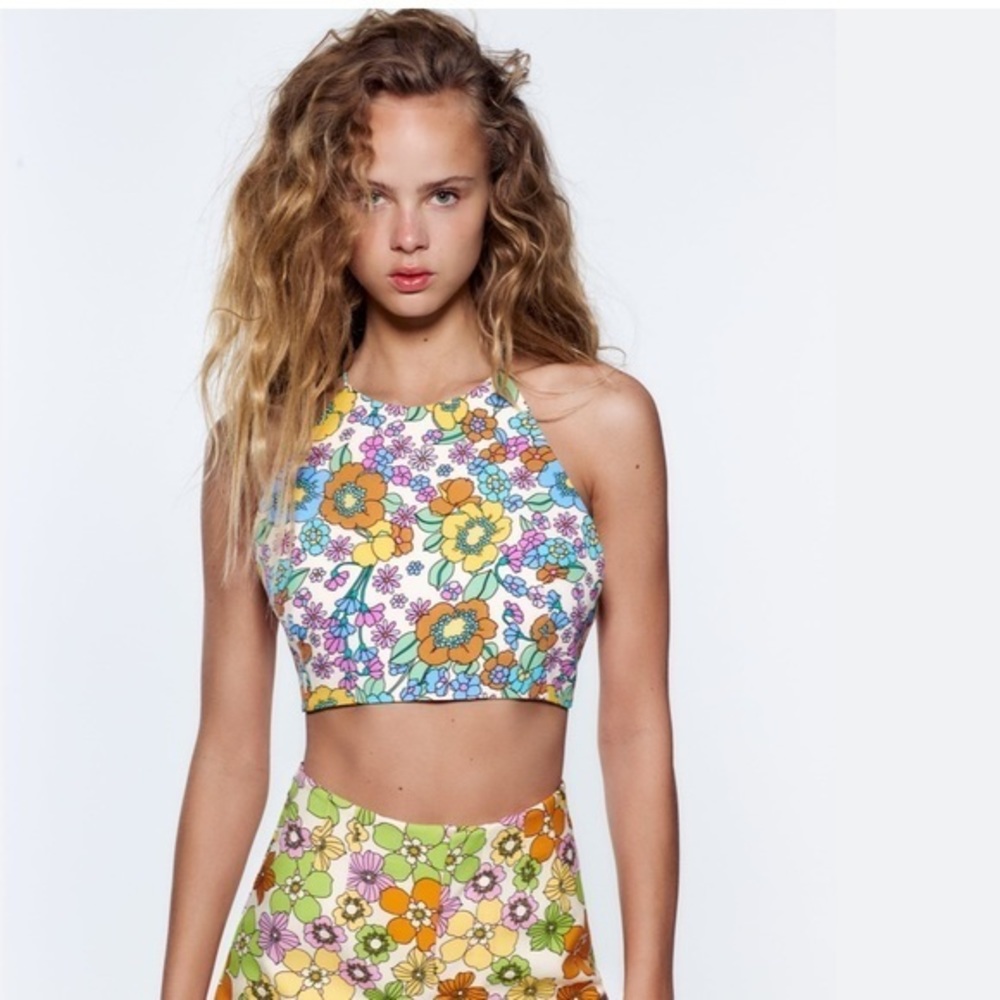 Zara NWT floral crop top